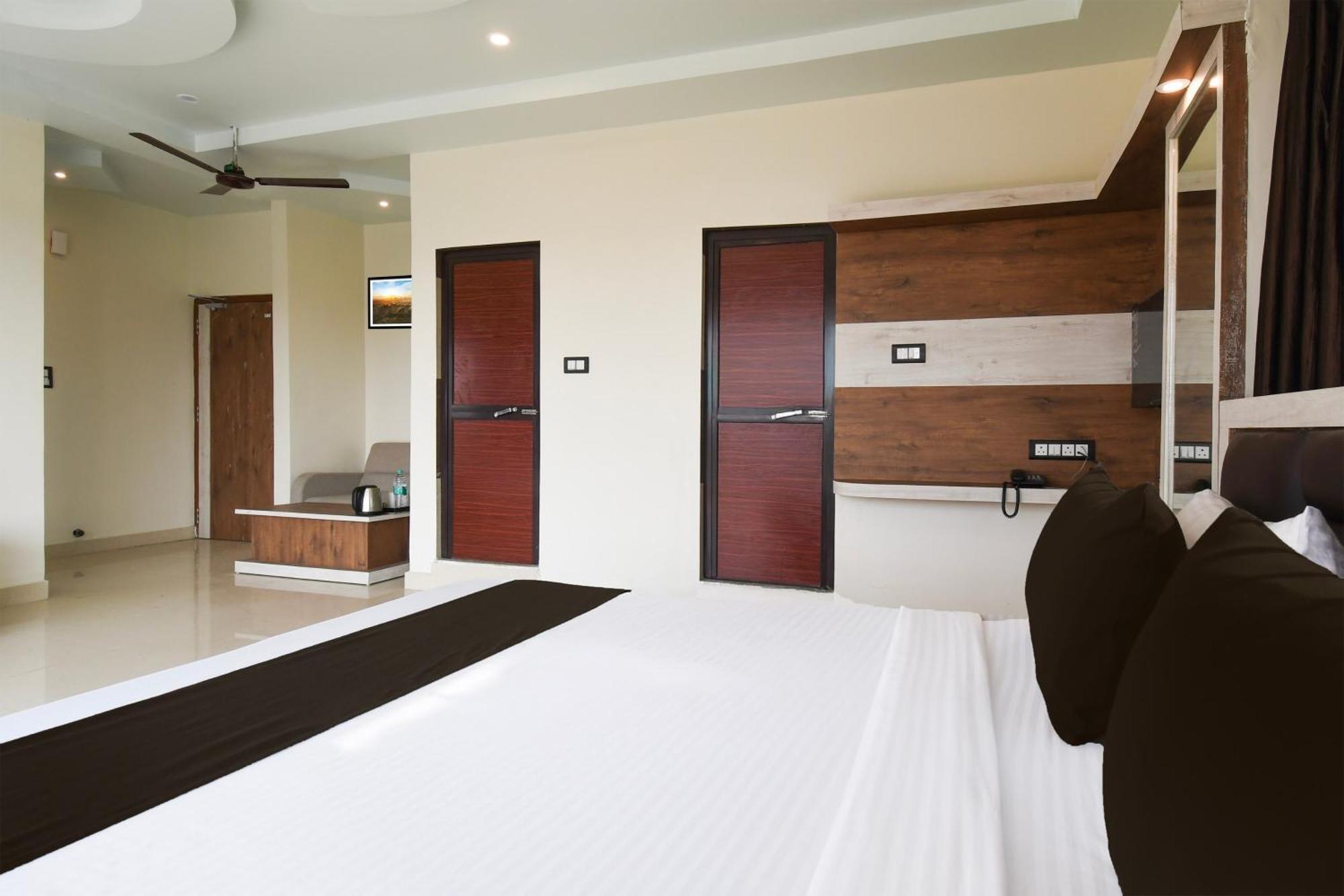 Hotel O Nilmadhab International Tarapith Buitenkant foto