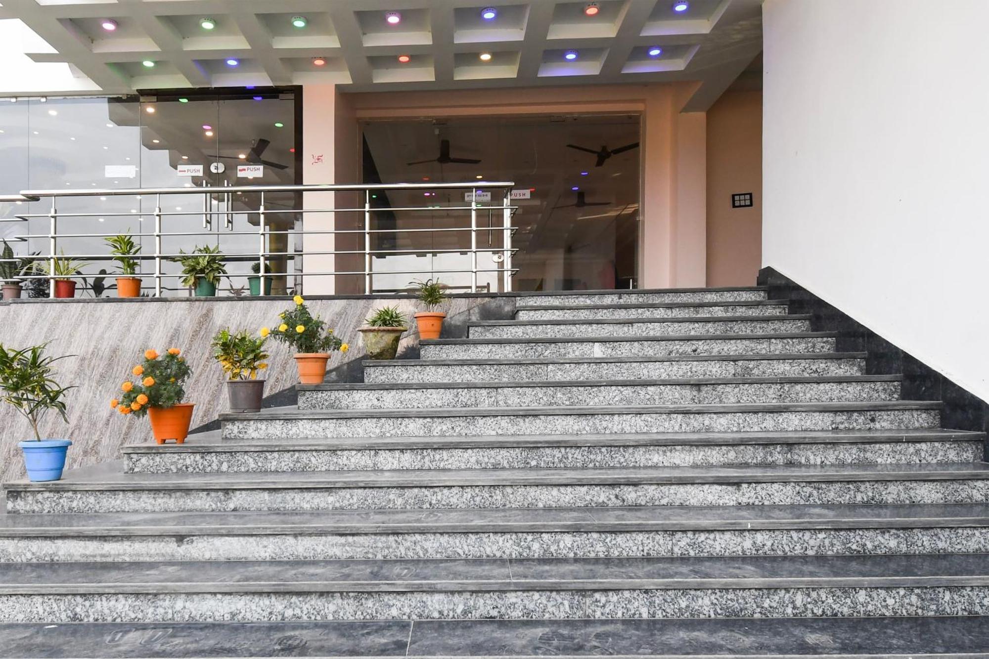 Hotel O Nilmadhab International Tarapith Buitenkant foto